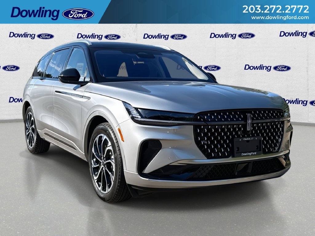Used 2026 Lincoln Nautilus Reserve AWD/4WD image 1
