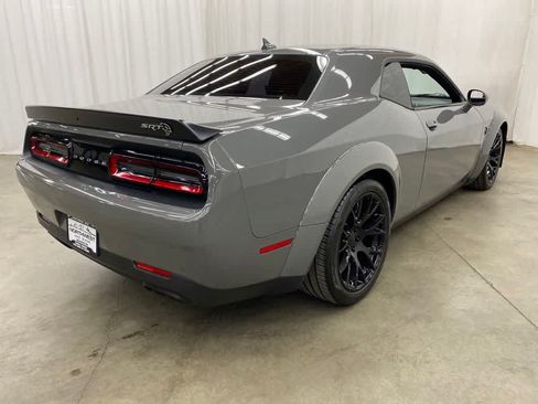 Used 2019 Dodge Challenger SRT Hellcat Redeye RWD image 6