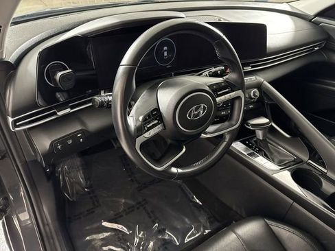 Used 2023 Hyundai Elantra Limited image 23