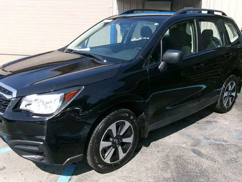 Used 2017 Subaru Forester 2.5i w/ Alloy Wheel Package AWD/4WD image 1