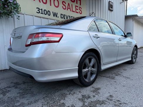 Used 2010 Toyota Camry SE FWD image 4
