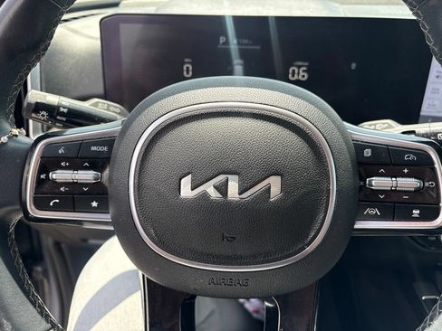 Used 2024 Kia Sorento S FWD image 24