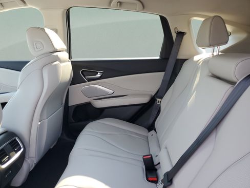 Certified 2025 Acura RDX SH-AWD w/ Technology Package image 9