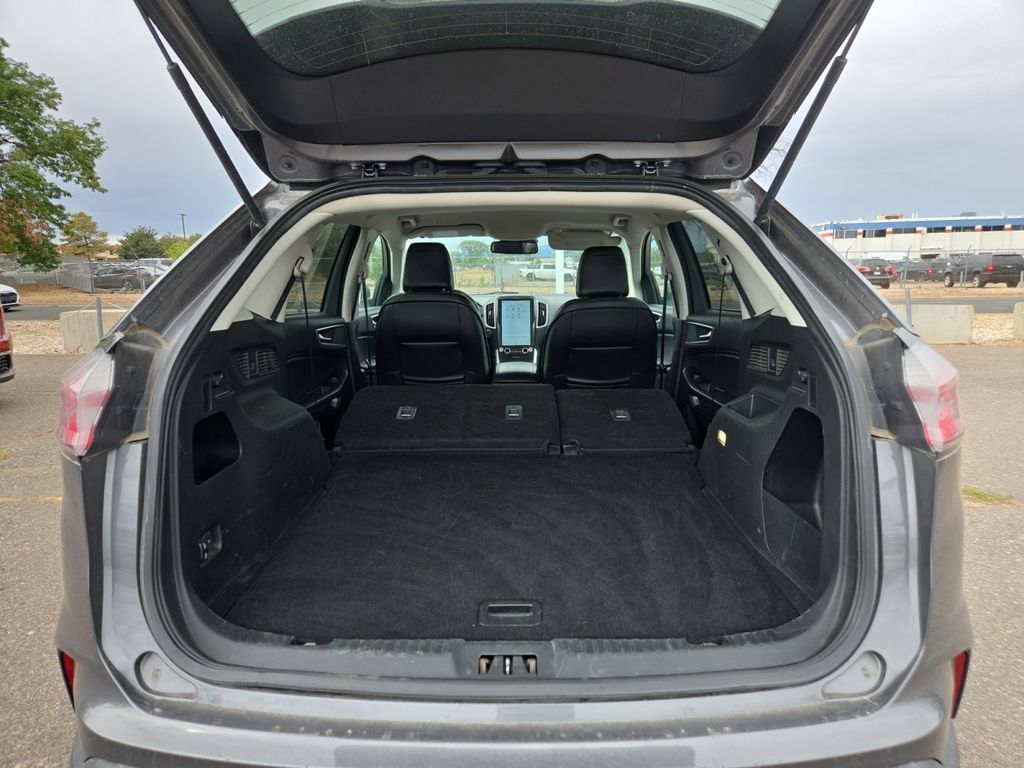 Used 2024 Ford Edge SEL AWD/4WD image 17
