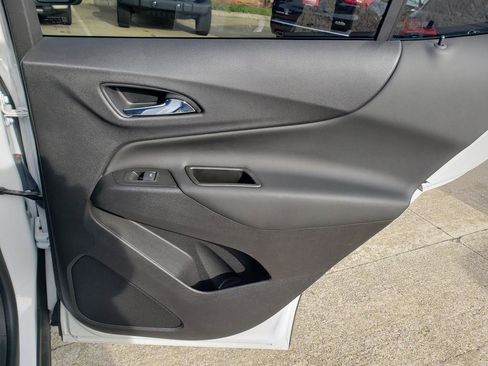 Used 2021 Chevrolet Equinox LT image 27