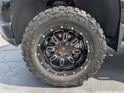 Used 2021 Chevrolet Silverado 1500 Custom Trail Boss AWD/4WD image 29
