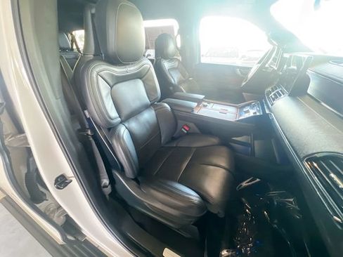 Used 2024 Lincoln Navigator L Reserve AWD/4WD image 29