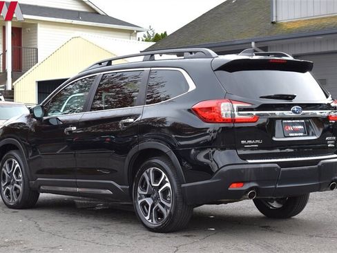 Used 2024 Subaru Ascent Touring AWD/4WD image 2
