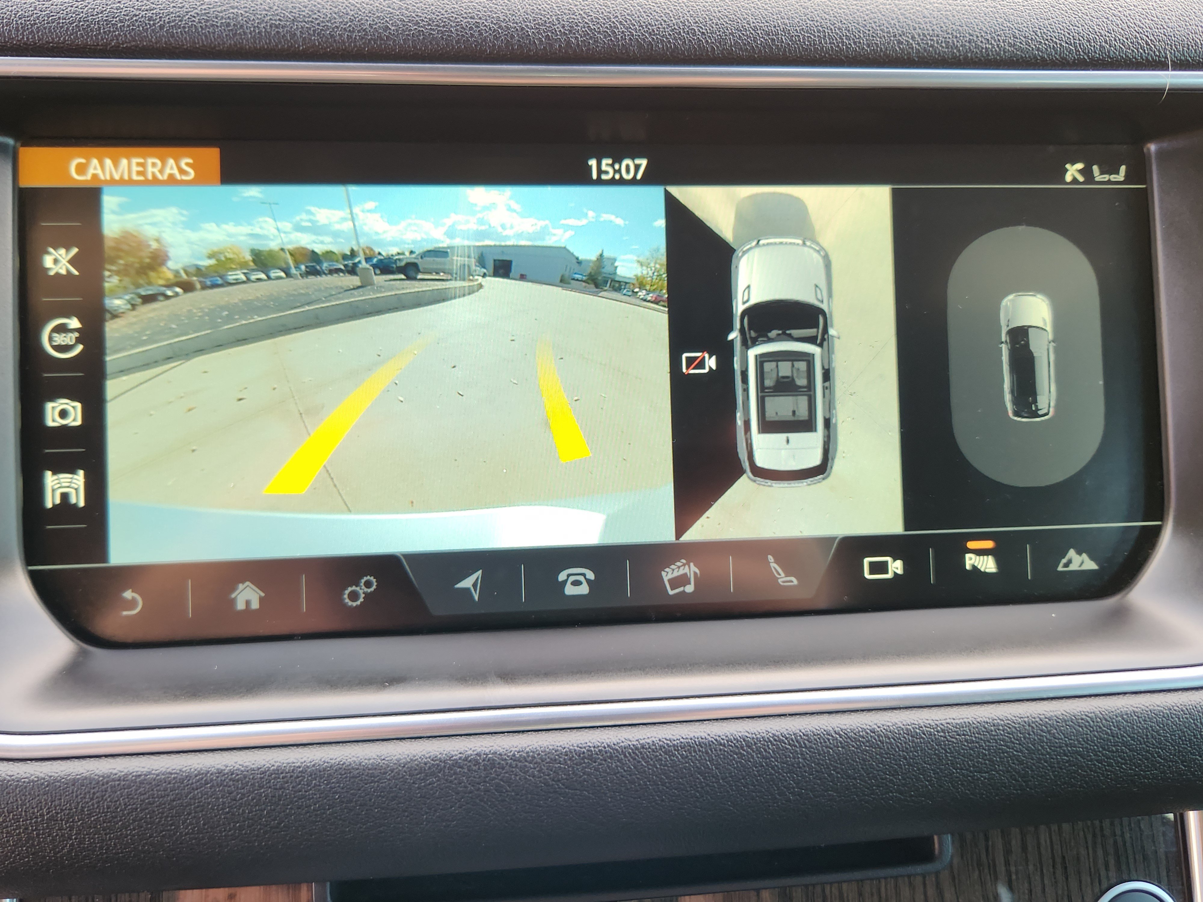 Used 2017 Land Rover Range Rover Sport HSE AWD/4WD image 19