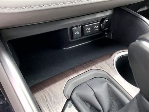 Used 2020 Toyota Highlander Limited AWD/4WD image 35