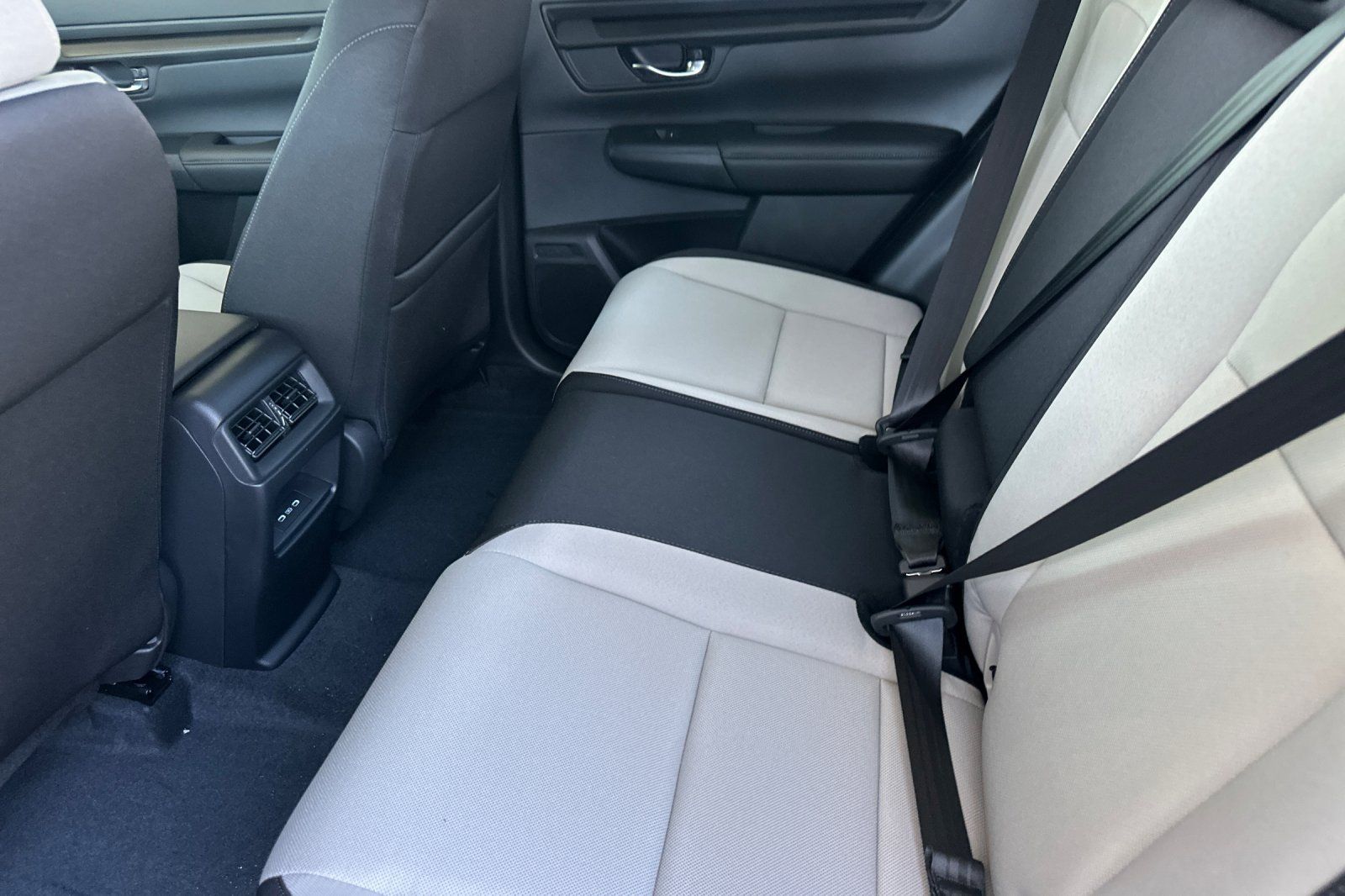 Used 2026 Honda CR-V EX image 13