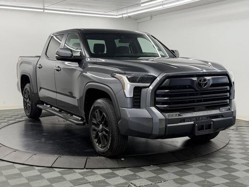 Used 2026 Toyota Tundra SR5 w/ SX Package AWD/4WD image 8