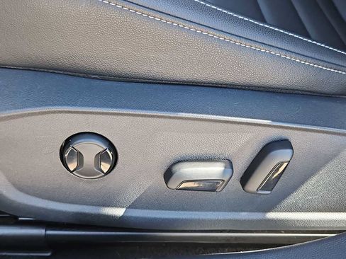 Used 2021 Volkswagen Jetta SE image 17