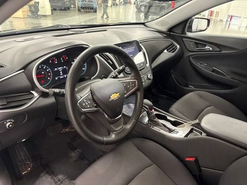 Used 2024 Chevrolet Malibu RS FWD image 14