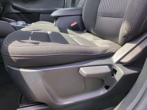 Used 2025 Ford Escape Active AWD/4WD image 14