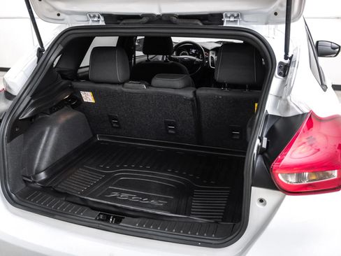 Used 2017 Ford Focus ST FWD image 52