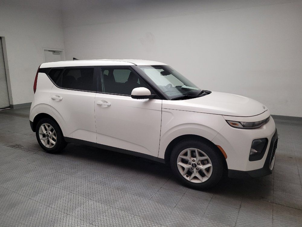 Used 2022 Kia Soul LX w/ Technology Package FWD image 11