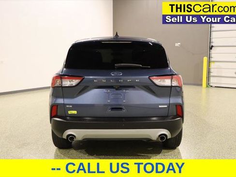 Used 2020 Ford Escape SE image 6