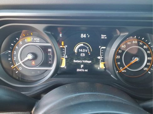 Used 2025 Jeep Wrangler Unlimited Rubicon w/ Convenience Group AWD/4WD image 20