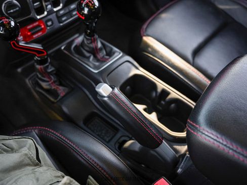 Used 2020 Jeep Wrangler Unlimited Rubicon AWD/4WD image 39