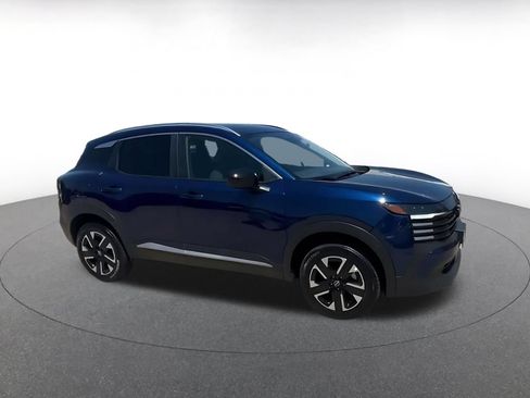 Used 2026 Nissan Kicks SV w/ Cold Weather Package AWD/4WD image 2