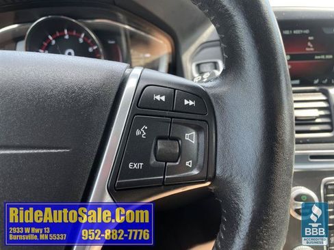 Used 2016 Volvo XC60 T6 w/ Proximity Package AWD/4WD image 38
