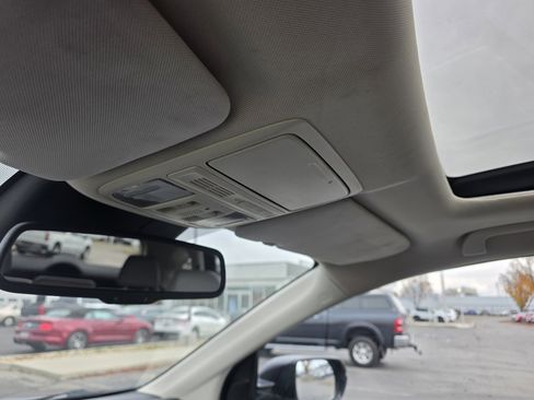 Used 2015 Honda CR-V Touring image 25