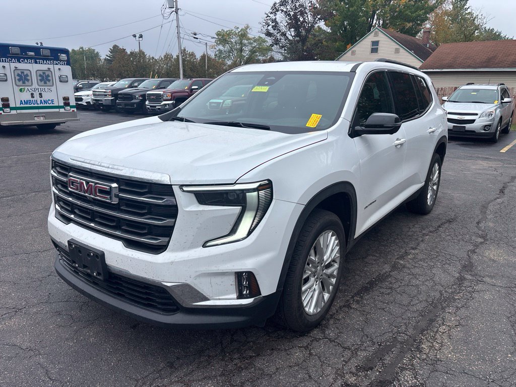 Used 2024 GMC Acadia Elevation AWD/4WD image 2