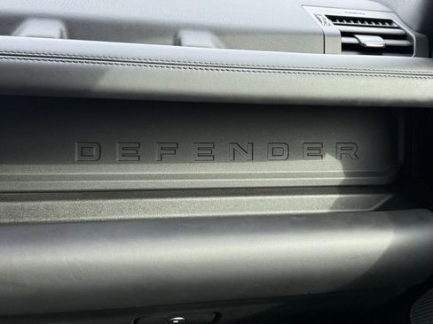 Certified 2024 Land Rover Defender 130 V8 image 22