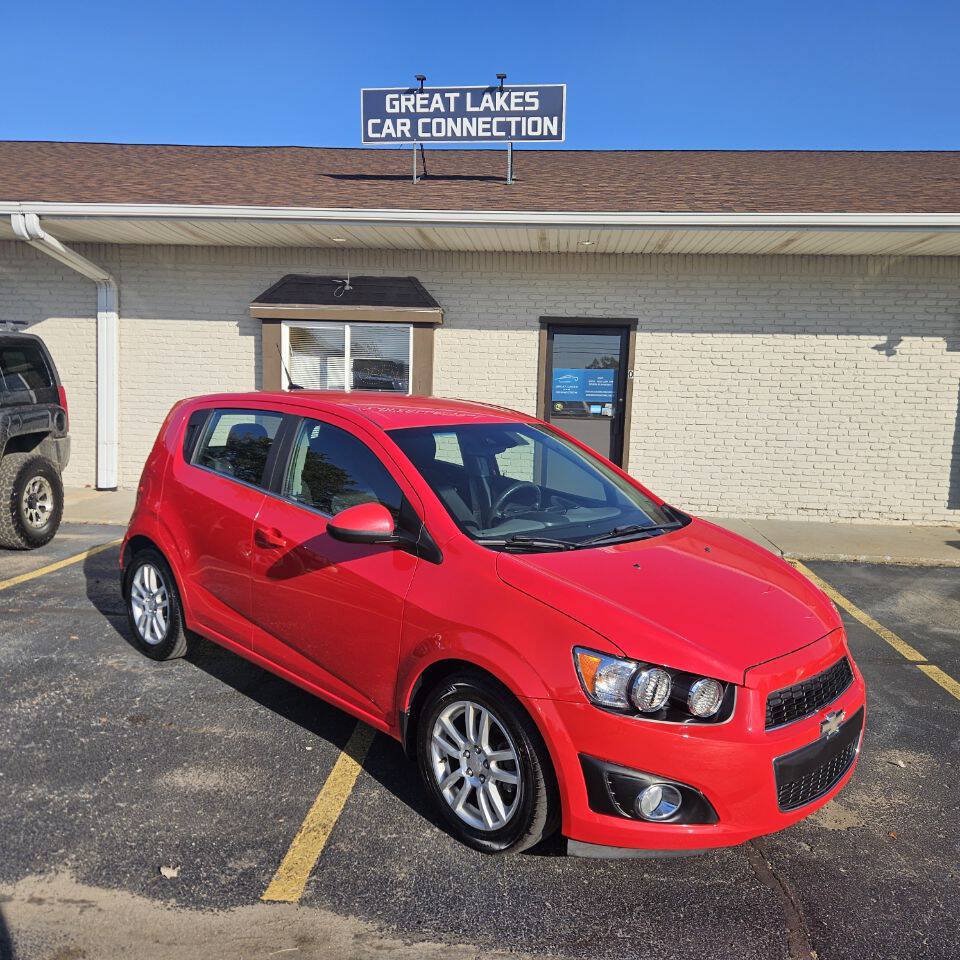 Used 2014 Chevrolet Sonic LT w/ Wheels and Fog Lamp Package FWD image 2
