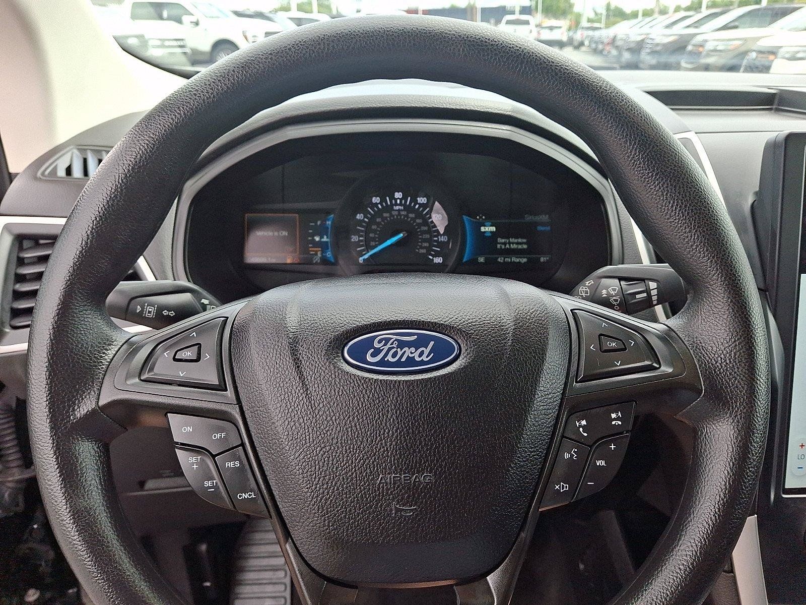 Certified 2022 Ford Edge SE w/ Black Appearance Package AWD/4WD image 18
