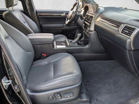 Used 2023 Lexus GX 460 Premium w/ Premium Plus Package image 22