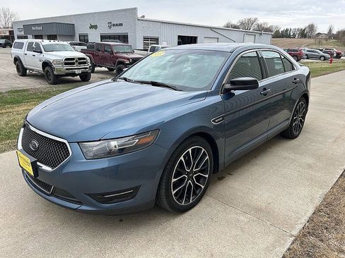 Used 2018 Ford Taurus SHO AWD/4WD image 12