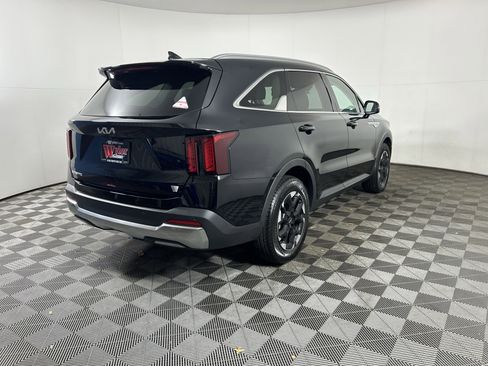 Used 2025 Kia Sorento S w/ Panoramic Sunroof Package image 20