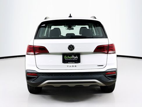 Used 2022 Volkswagen Taos S w/ IQ Drive S Package image 7