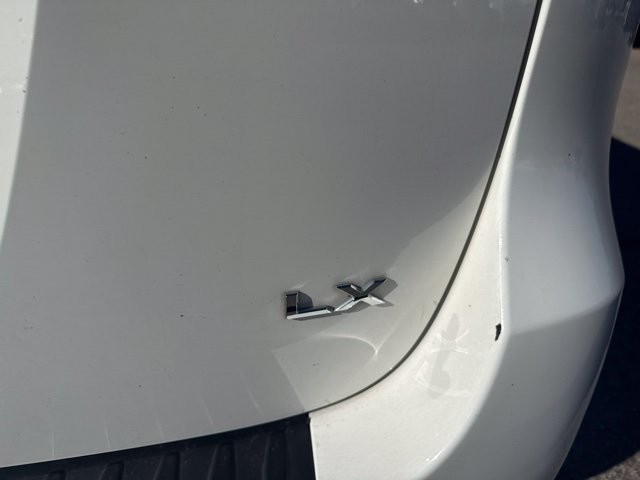 Used 2016 Kia Sedona LX FWD image 11