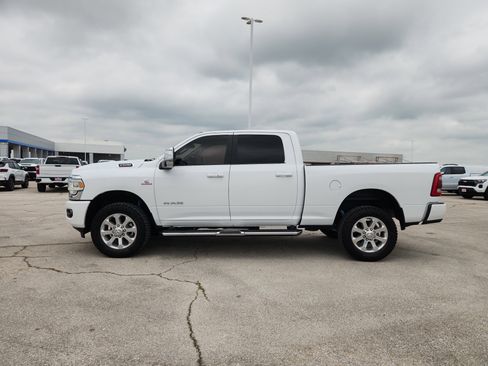 Used 2023 RAM 2500 Laramie AWD/4WD image 4
