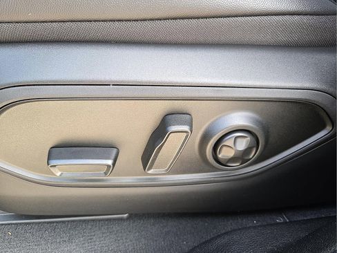 New 2026 Jeep Grand Cherokee L Limited image 16