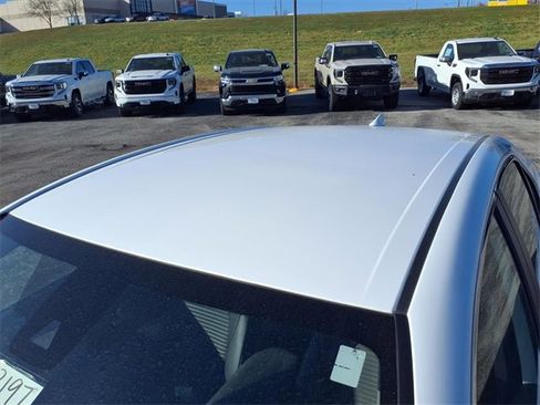 Used 2023 Toyota Camry SE image 32