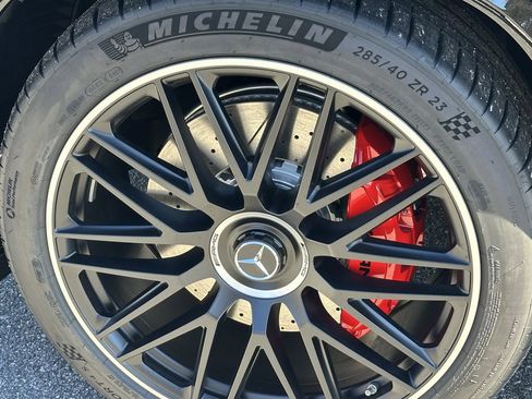 New 2026 Mercedes-Benz GLS 63 AMG 4MATIC image 14