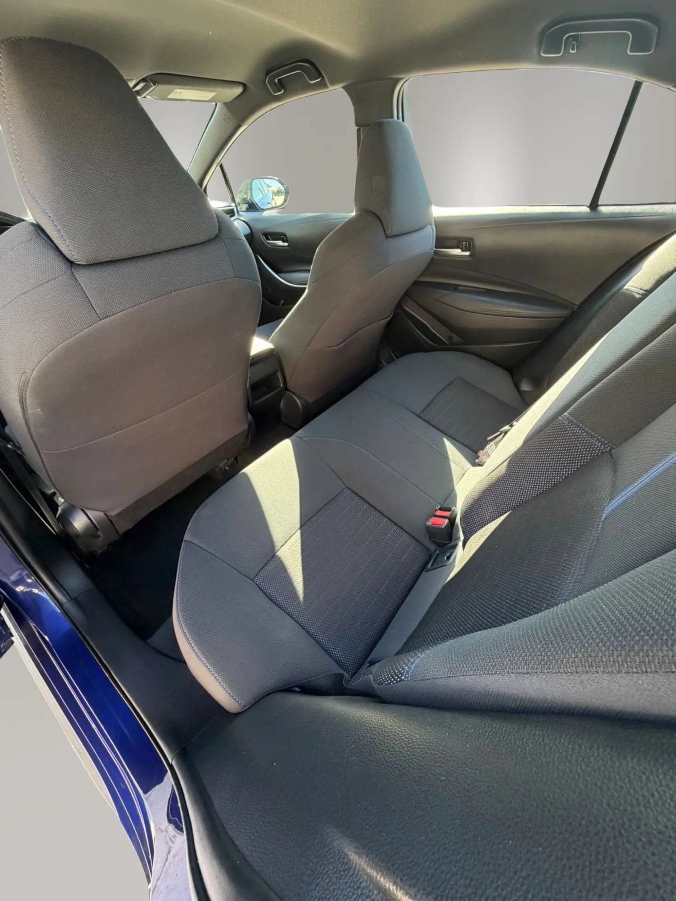 Used 2020 Toyota Corolla SE FWD image 12