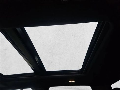 Used 2018 Ford F150 Raptor w/ Equipment Group 802A Luxury image 20