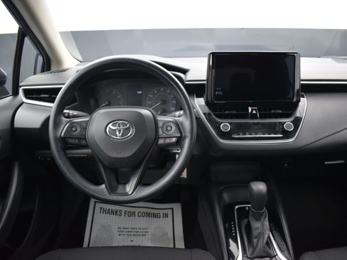 Used 2023 Toyota Corolla LE image 14