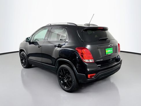 Used 2022 Chevrolet Trax LT w/ Midnight Edition AWD/4WD image 7