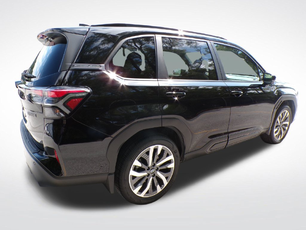 Used 2025 Subaru Forester Touring w/ Touring Package AWD/4WD image 7