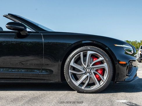 Used 2025 Bentley Continental GT Speed image 11