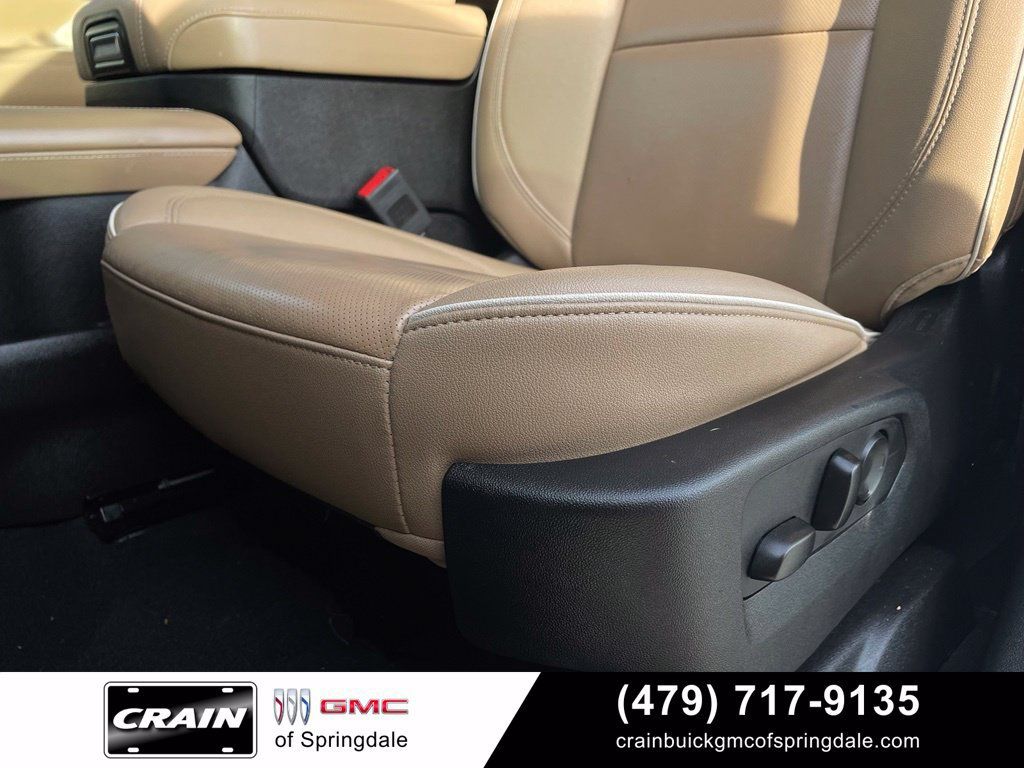 Used 2024 Chevrolet Tahoe Premier AWD/4WD image 22