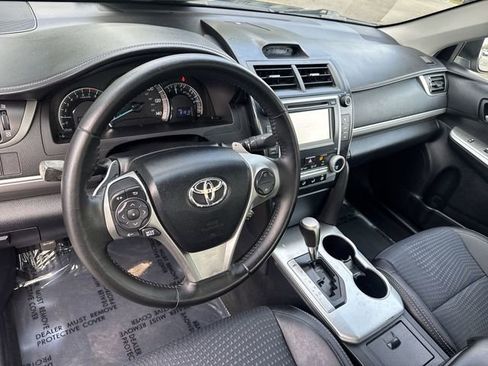 Used 2013 Toyota Camry SE image 15