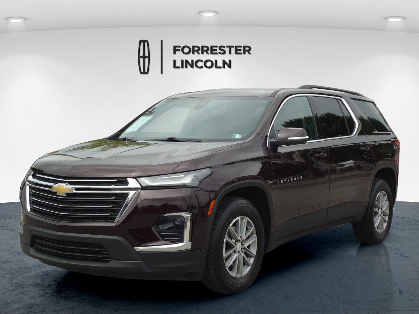 Used 2023 Chevrolet Traverse LT AWD/4WD image 7