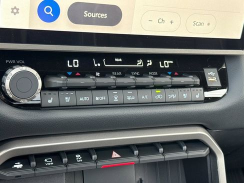 New 2026 Toyota Sequoia Limited w/ Tow Technology Package AWD/4WD image 22